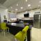 Modern-Chic Property for renting in Sheikh Zayed N2 - شقة أرضي بمدخل خاص- الشيخ زايد Family only - 十月六日城