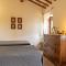 Podere Bargnano Cetona, Sleeps 14, Pool, WiFi, Air conditioning