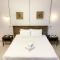 Le Bijou Chic in the Heart of Saigon Charm with VIEW - Ho Či Minovo Město