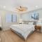Luxury Villa 3 Blocks from the Beach with a Pool, Fire Pit and Outdoor Oasis