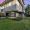5 Bedroom House - Sleeps 11 - Golf Course Views - Free Parking - Free WIFI
