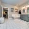 Beautiful 4 BR, 4.5 Bath, Executive Home w In Ground Pool & Handicap Accessible! - 路易斯威尔