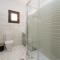 Lakis Residence