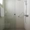 Sea Breeze Santorini Beach Resort, Curio By Hilton - 佩里沃罗