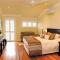 Sicas Guest House - The Loft