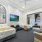 London Plane Backpackers