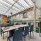 London Plane Backpackers
