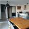 Villa moderne sur les hauteurs dAramon