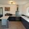 Villa moderne sur les hauteurs dAramon