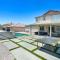 MODERN LUXURY HOME w/ PRIVATE POOL & SPA - إنديو