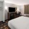 Clarion Pointe Indianapolis Northeast