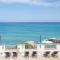 C22 Beach front little villa - spa bath, pool, private beach