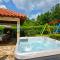 Villa Bisko with heated pool & jacuzzi - Trilj