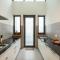Hostie Enigma - luxury 2BR apt near Golf Course Road - Gurgáon