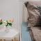 Comfy Apartment with AC at New York Café
