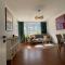 oompH Modern Apartment with Balcony - Varšava