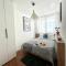 oompH Modern Apartment with Balcony - Varšava