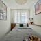 oompH Modern Apartment with Balcony - Varšava