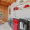 Guest Suite-Hot Tub-Close to Town