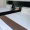 Check Inn Bacolod by RedDoorz