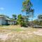 OffShore Holiday House on Acreage - Agnes Water
