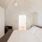 Santo Stefano Elegant Apartment by Wonderful Italy