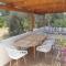 Lemonia Apartment with yard