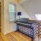 Fire Pit, Kayak and Gas Grill Pocono Lake Home!
