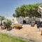 St Augustine Cottage with Fire Pit - Walk to Pier!