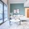 Zumurud Tower 1BR Marina View, Sleeps 5