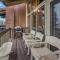 Interlude Condominiums 3-Bedroom Unit 302 - سنوماس فيليج