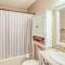 Walk to Beaches Myrtle Beach Condo with Balcony! - ميرتل بيتش