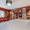 Bootleggers Bohemian Loft