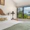 Beautifully remodeled ocean view condo in Wailea WE27B