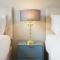 Detached House with Free Parking, Super-Fast Wifi and Smart TV with Netflix by Yoko Property