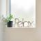 Detached House with Free Parking, Super-Fast Wifi and Smart TV with Netflix by Yoko Property