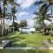 Black Beach Villa - Absolute Beachfront - Tabanan