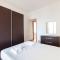 Beautiful 2BR just off the promenade with seaviews by 360 Estates - Сліма