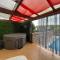 Kings Villa near Disneyland reserved only for family with kids