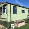 Cosy holiday caravan minutes from the beach - Aberystwyth