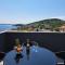 Penthouse Petra with hot tub