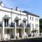 4 Hesketh Mews - Torquay