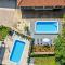 Gorgeous Home In Nevest With Outdoor Swimming Pool - Unešić