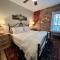 Bisbee Brownstone Suites