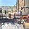 Apartment Sleeps 7 Near Attractions