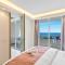 Fully renovated frontline flat