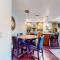 Avon Peaks, Apt 416
