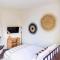 Casa Blanca Suite A1 - New, Private, Cozy! - Montecito