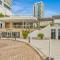 Splendid Resort - Oceanview 1BDR & 1BA Apt Right on the Beach, Heated pool, GYM - Голливуд