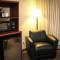 Continental Inn & Suites